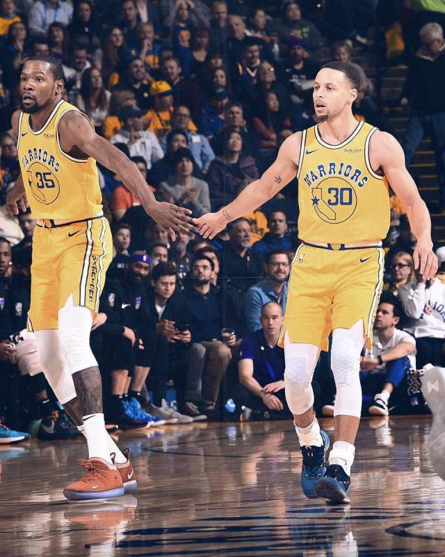 抢断对手并 抢断对手并